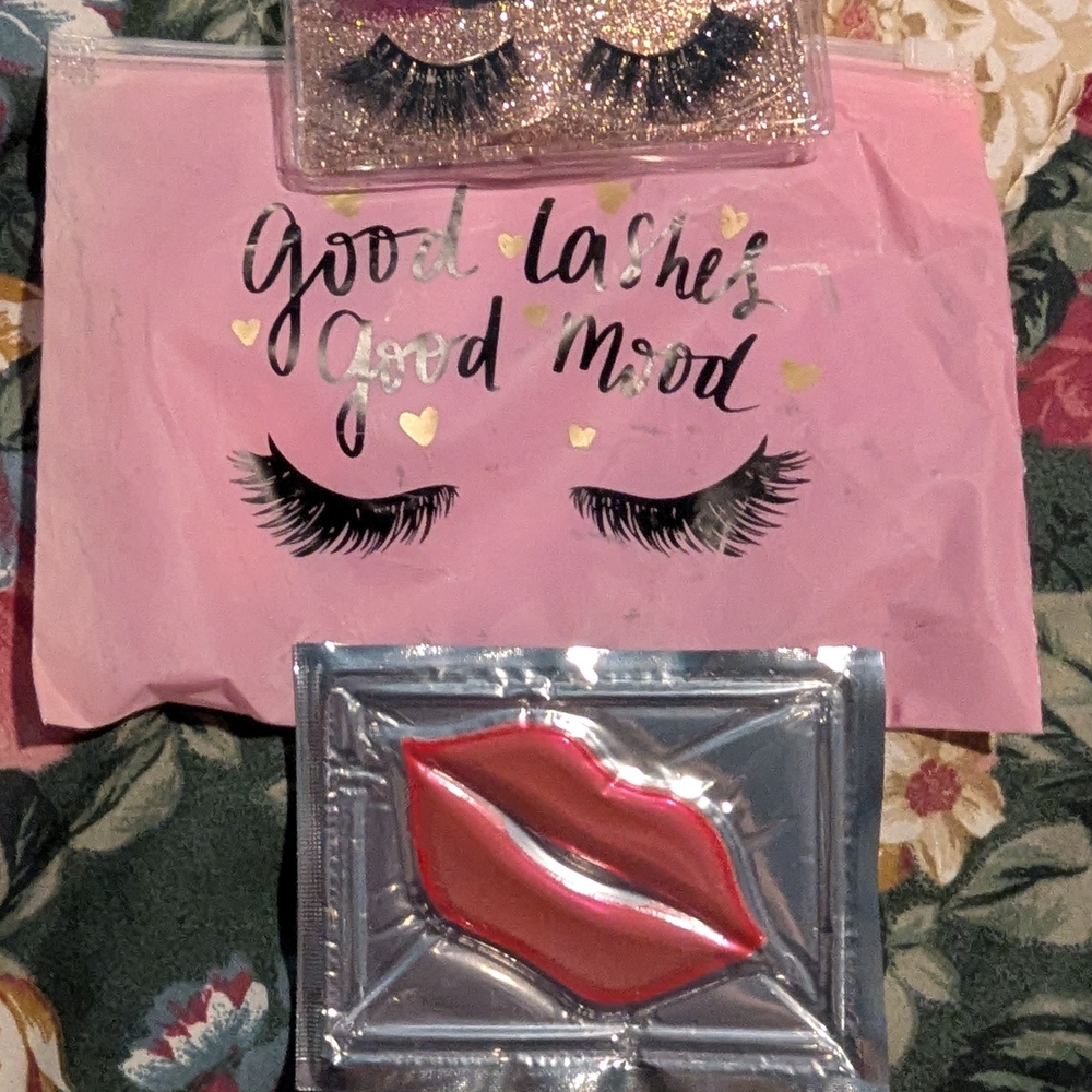 Pink and Silver Dramatic Lashes